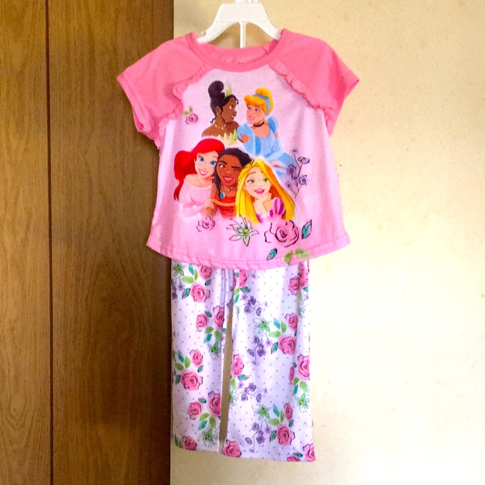 *NEW* Disney Princess pyjama set
